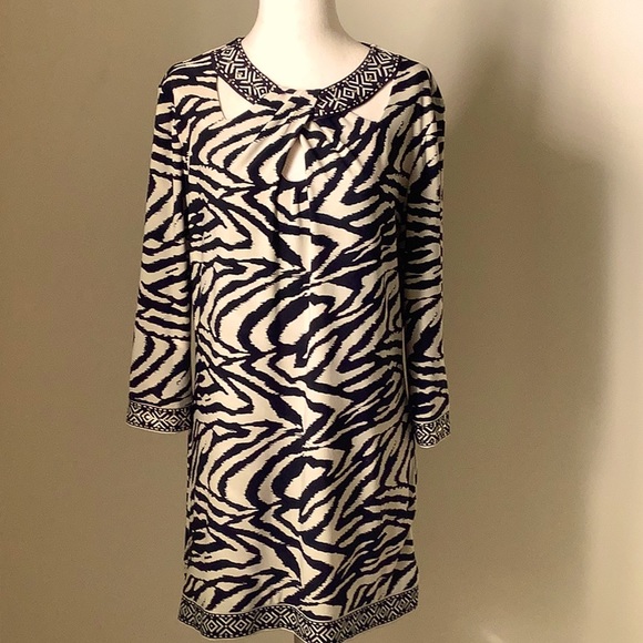 Tunic - Picture 1 of 3